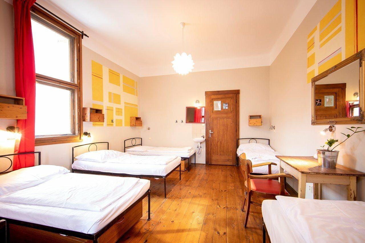 Sir Toby'S Hostel Prague Exterior photo